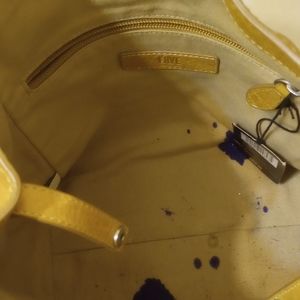 FRYE SOFT LEATHER PURSE (TAN)